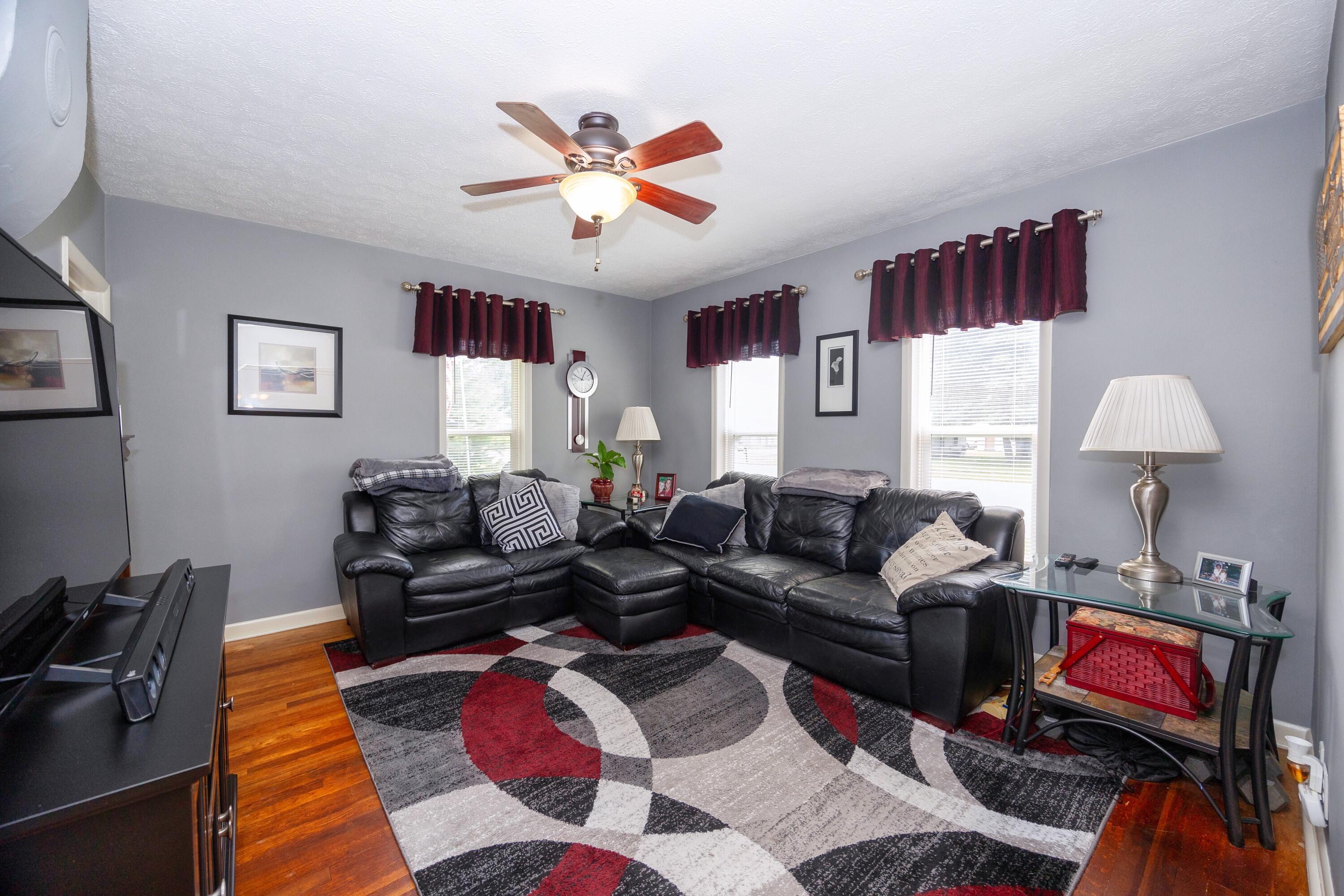 675 Wabash Road Milan, MI 48160 - Photo 13 of 42 00__24