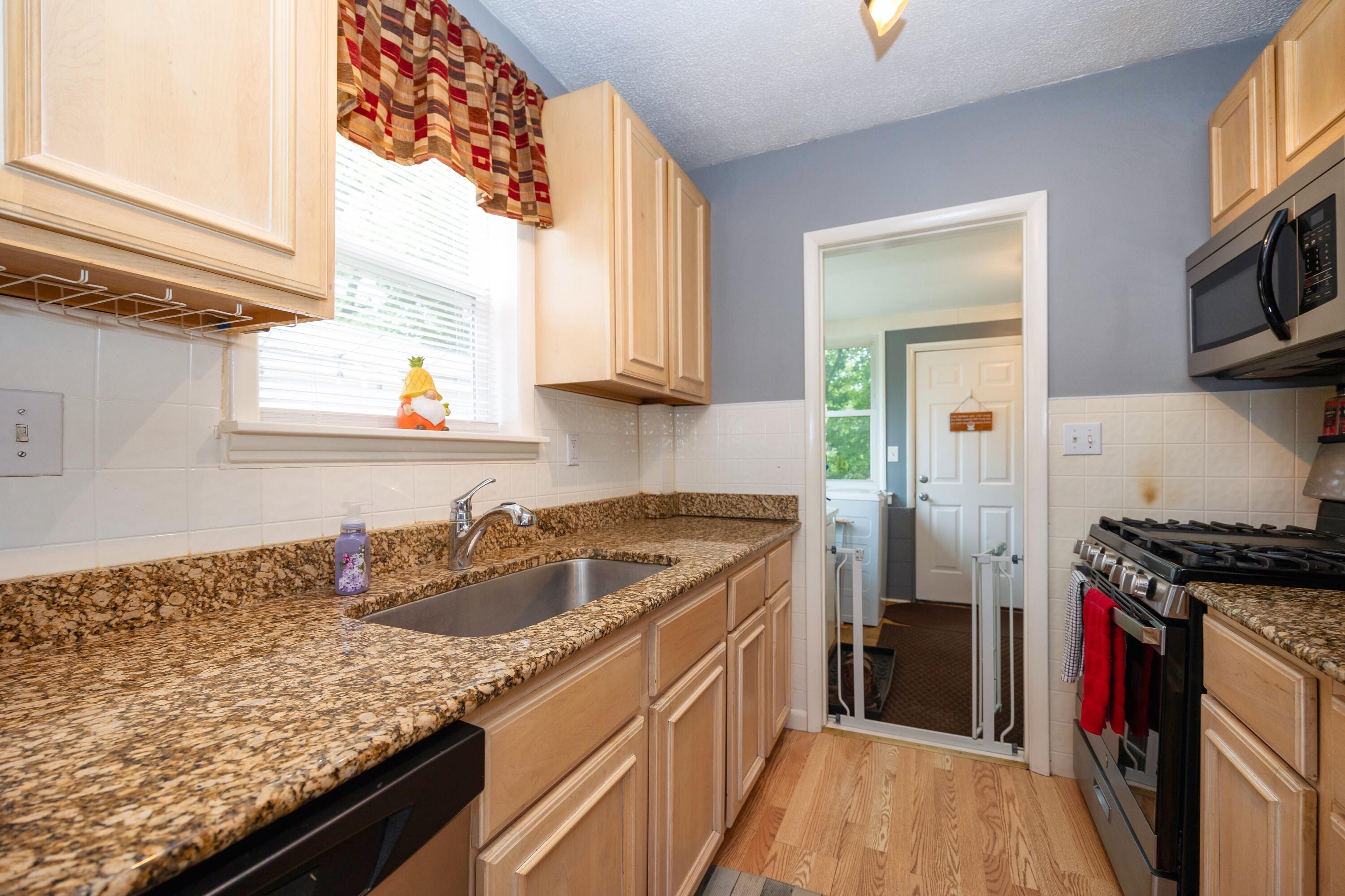 675 Wabash Road Milan, MI 48160 - Photo 10 of 42 00__18