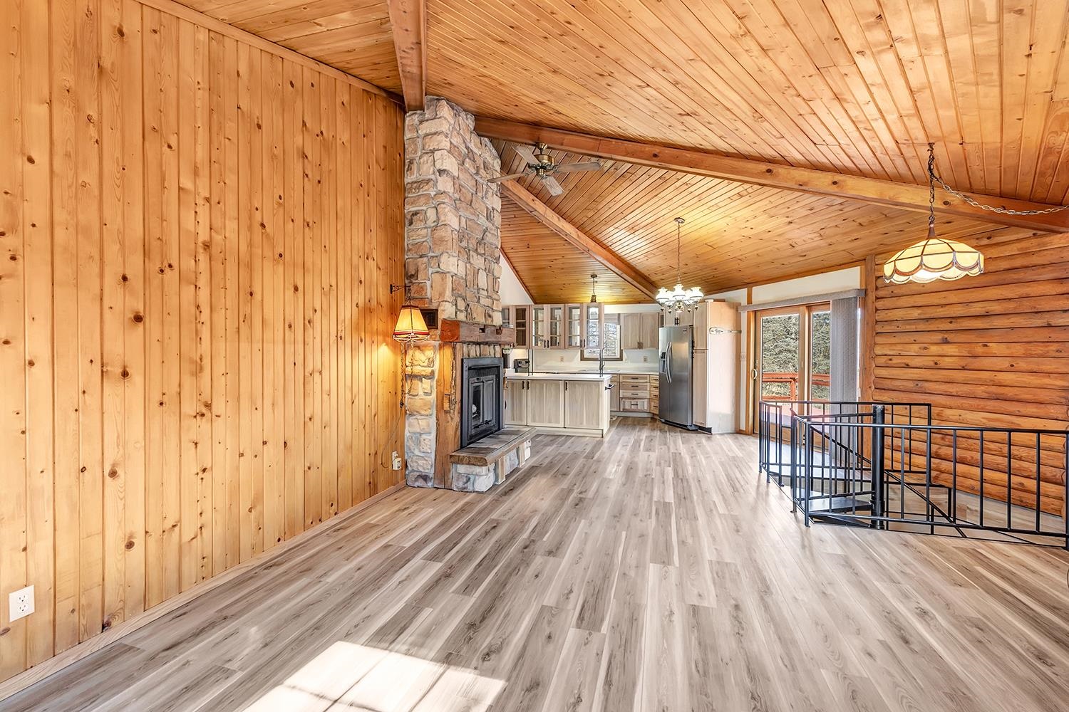 11732 Lakeshore Road Two Rivers, WI 54241 - Photo 11 of 71