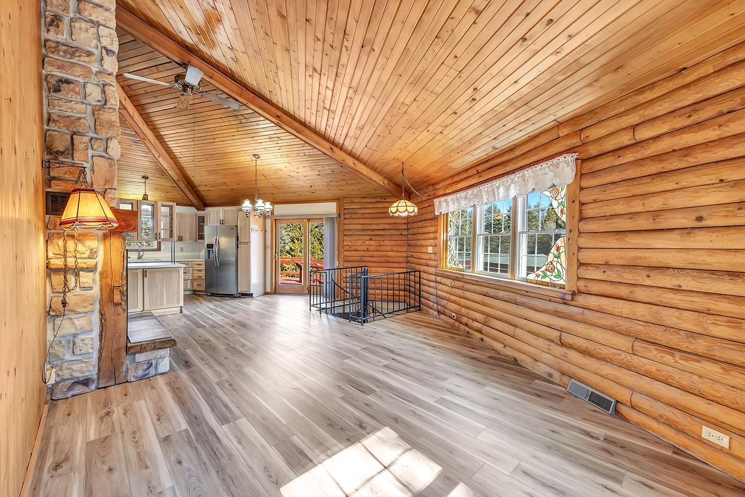 11732 Lakeshore Road Two Rivers, WI 54241 - Photo 12 of 71