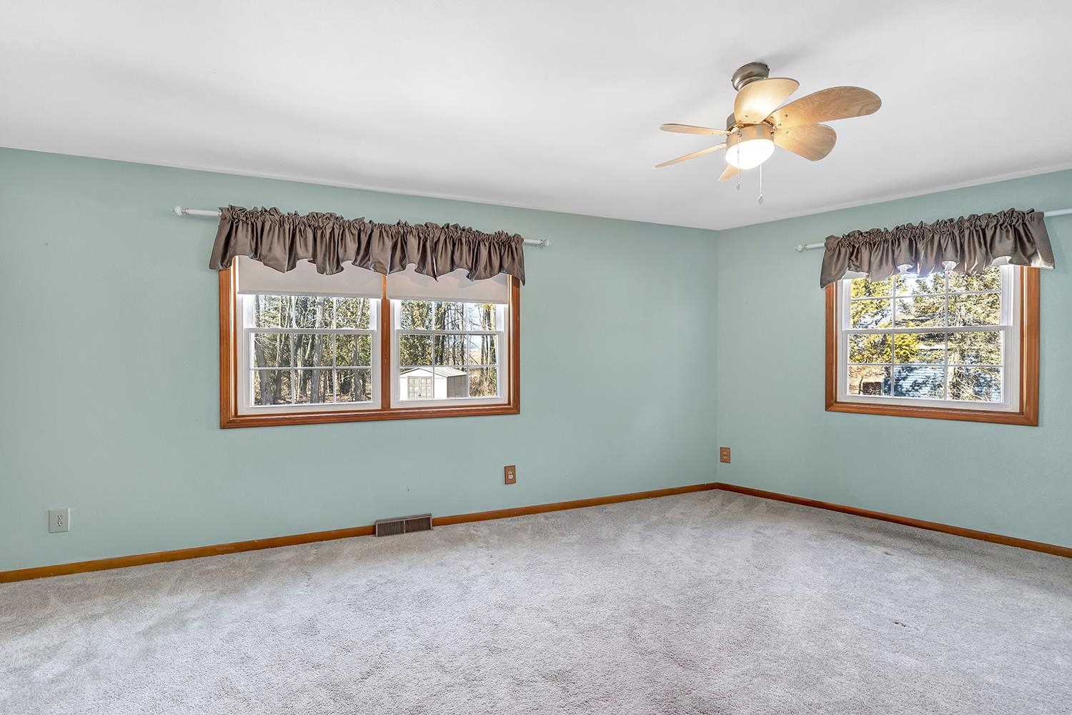 11732 Lakeshore Road Two Rivers, WI 54241 - Photo 30 of 71