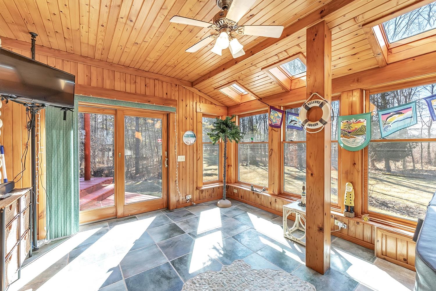 11732 Lakeshore Road Two Rivers, WI 54241 - Photo 33 of 71