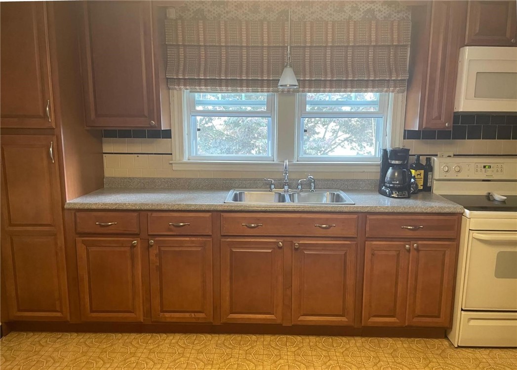 201 Sisson Street Providence, RI 02909 - Photo 12 of 28 Gallery Image 12