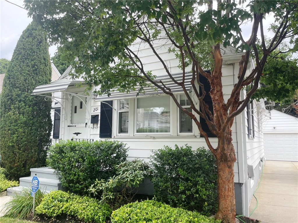 201 Sisson Street Providence, RI 02909 - Photo 3 of 28 Gallery Image 3