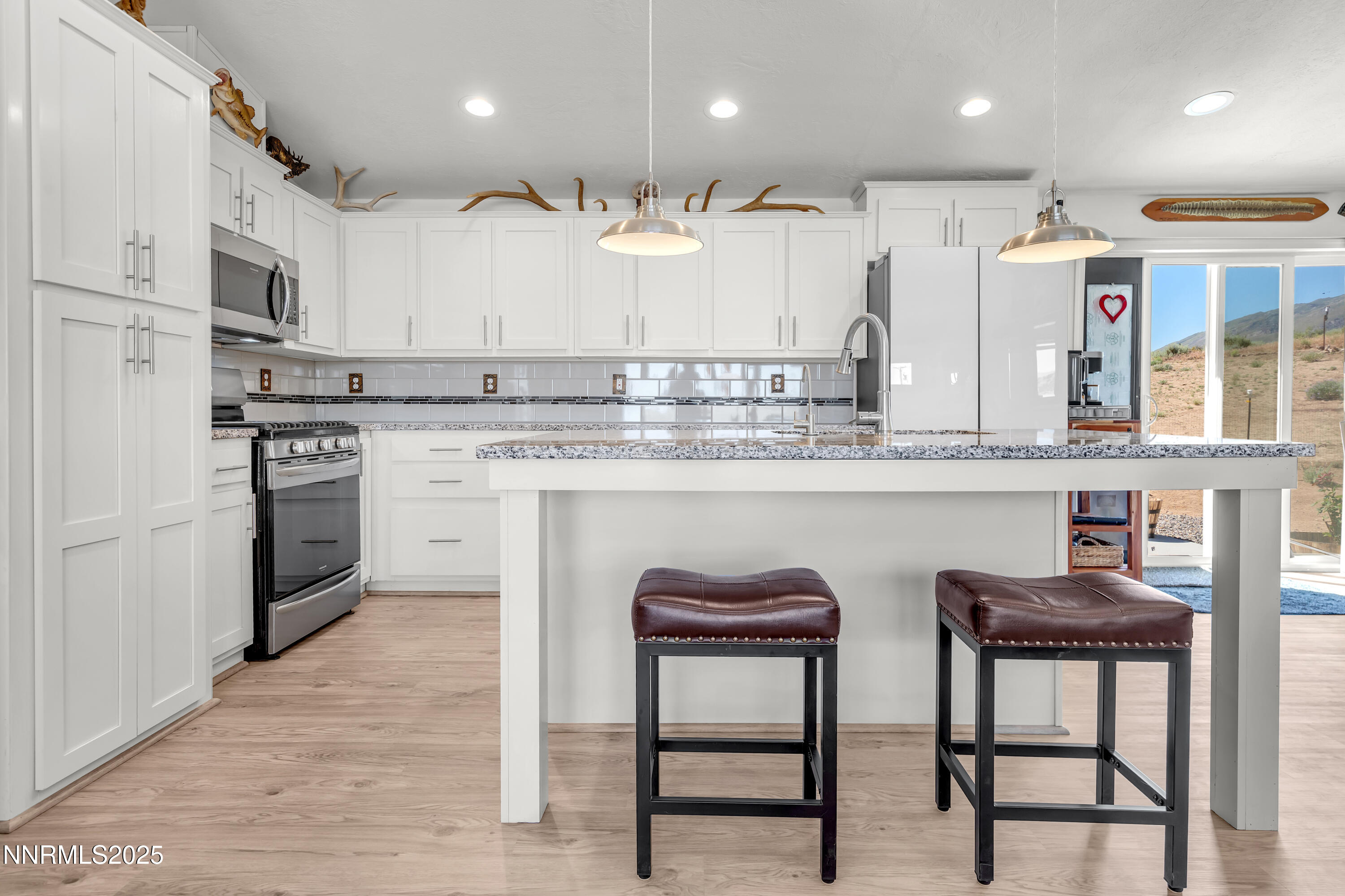 105 Arabian Way Reno, NV 89508 - Photo 11 of 37 Kitchen