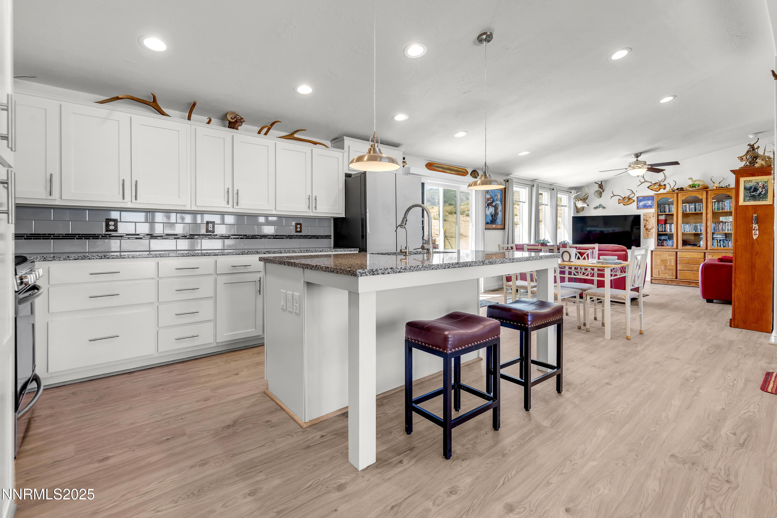 105 Arabian Way Reno, NV 89508 - Photo 12 of 37 Kitchen