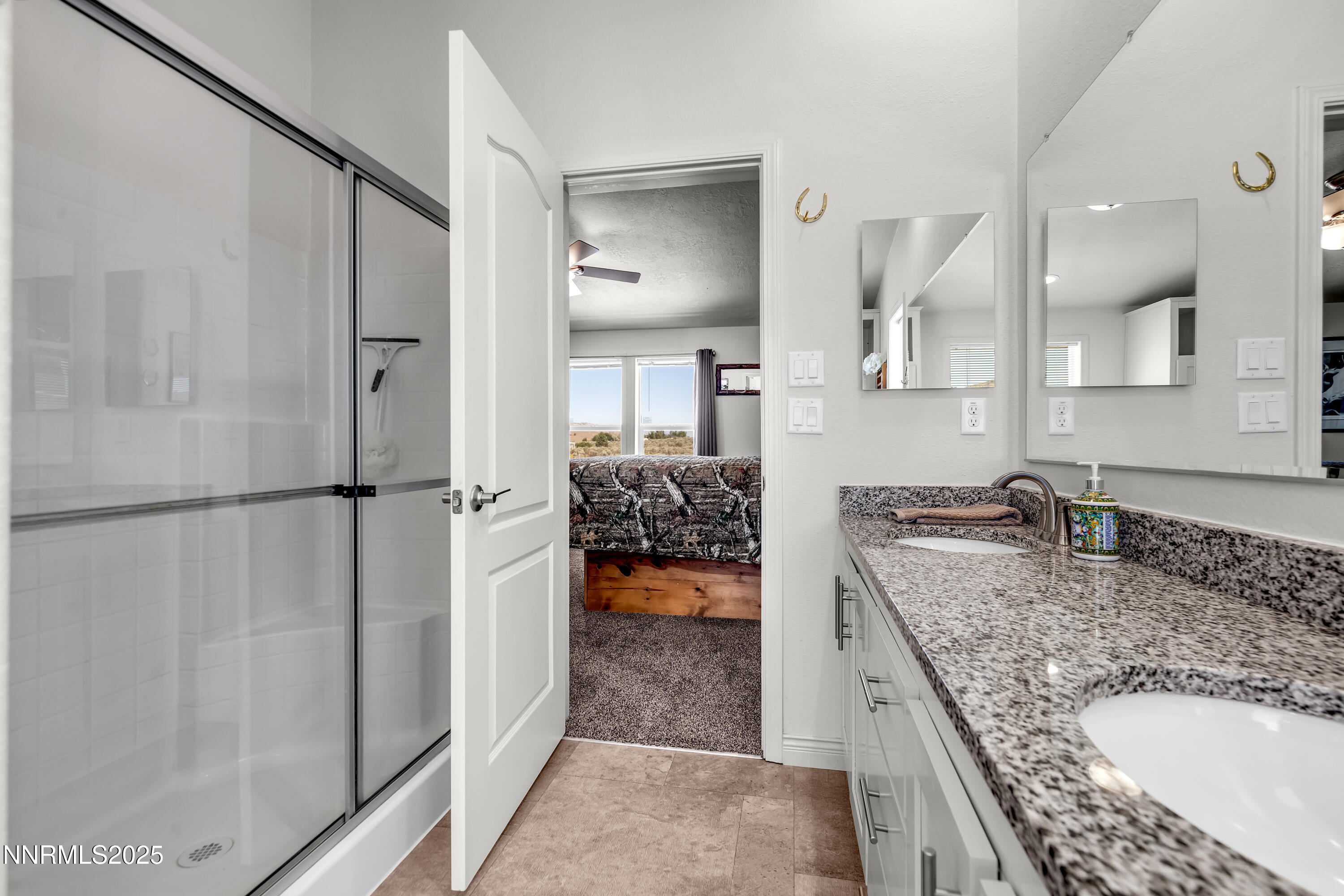 105 Arabian Way Reno, NV 89508 - Photo 19 of 37 Primary Bathroom