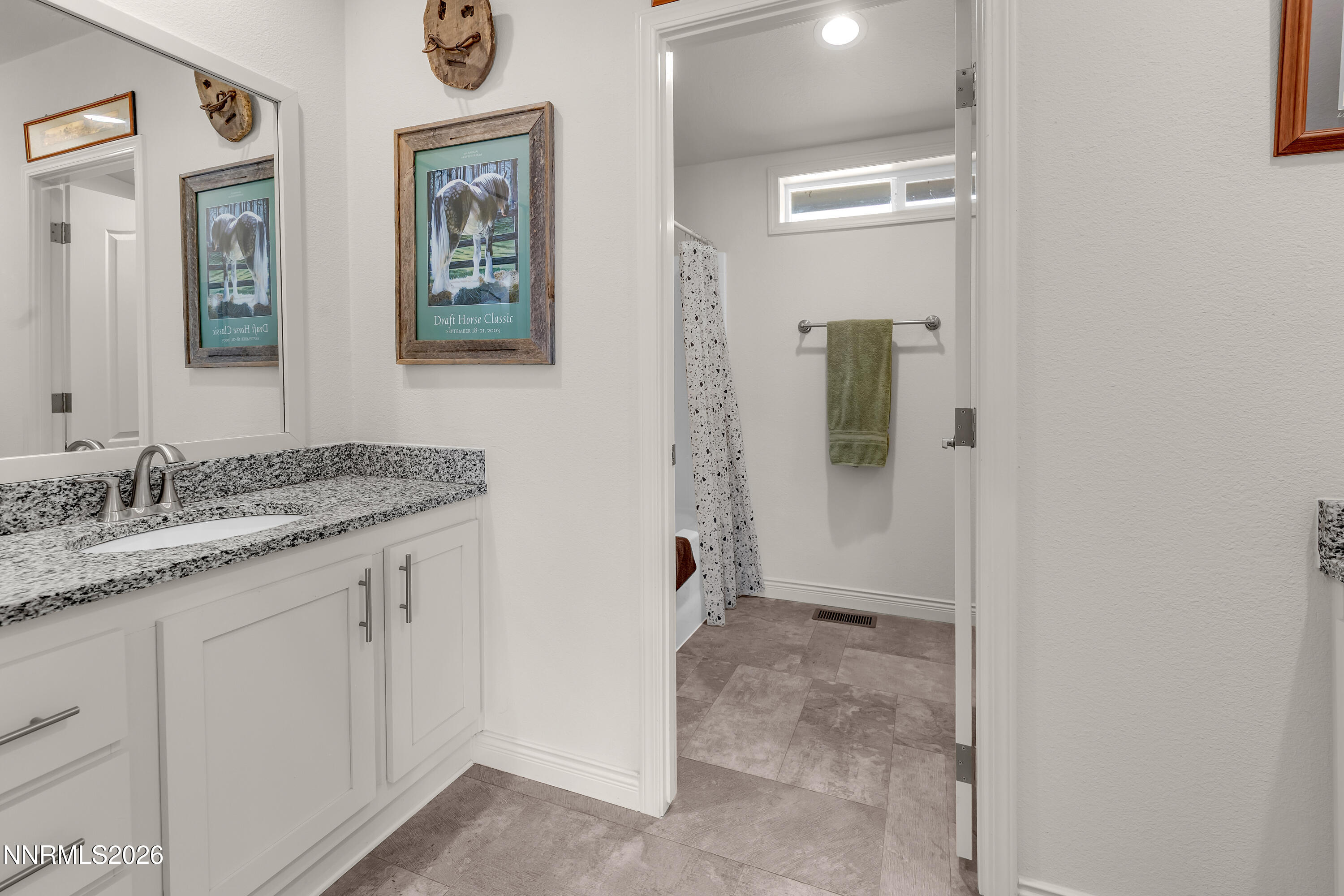 105 Arabian Way Reno, NV 89508 - Photo 22 of 40 Bathroom 2