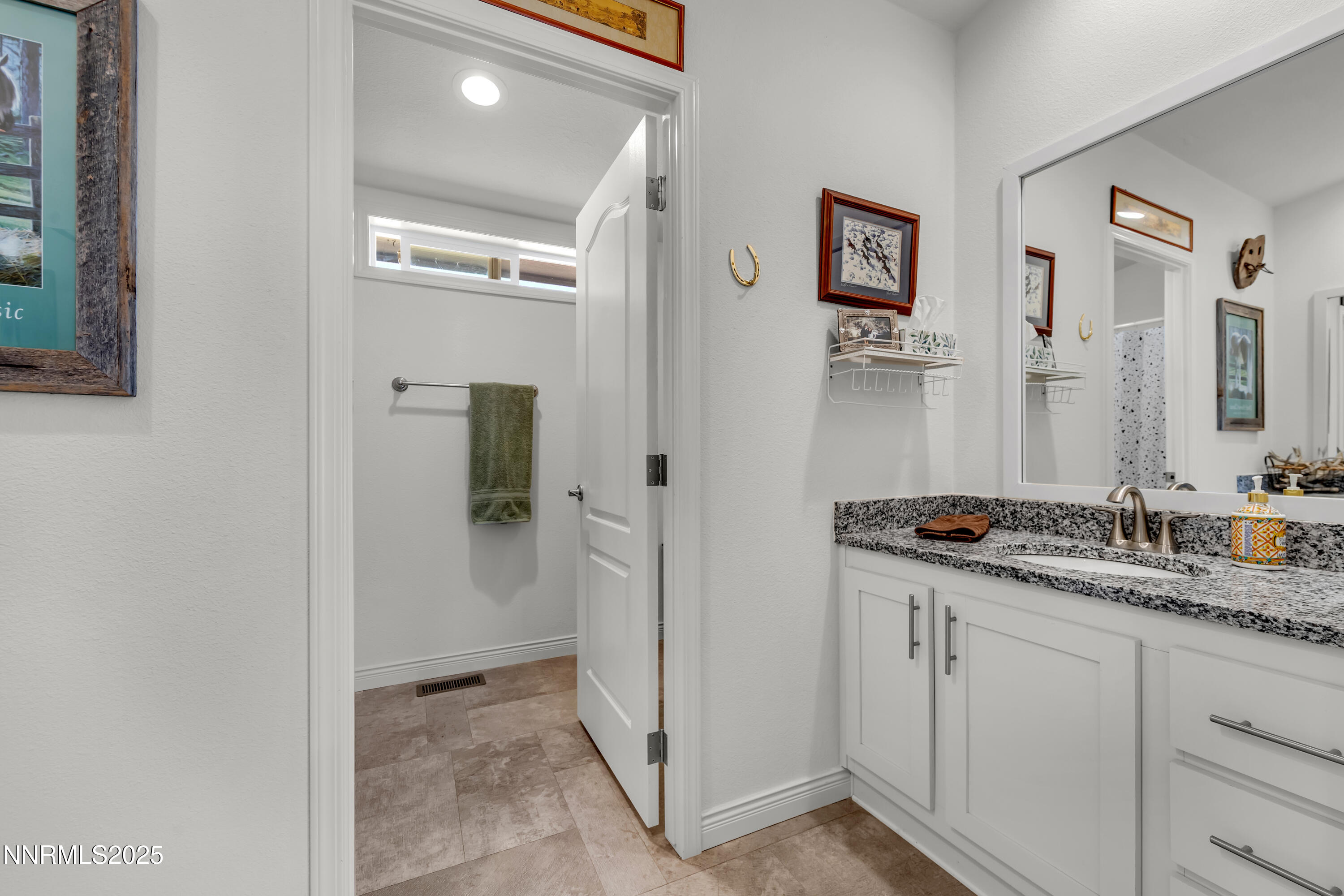 105 Arabian Way Reno, NV 89508 - Photo 26 of 37 Bathroom 3