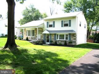 3255 Oak Road Huntingdon Valley, PA 19006 - Photo 1 of 5 Gallery Image 1