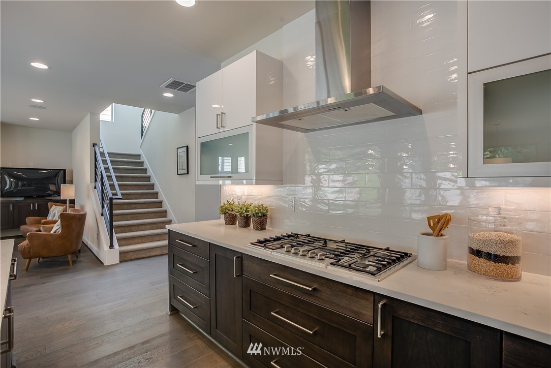 1808 Northeast 13th Street Renton, WA 98056 - Photo 11 of 25