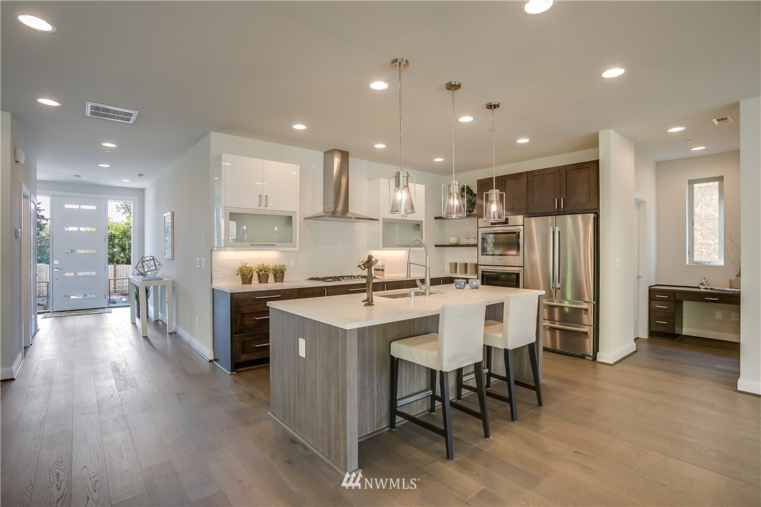 1808 Northeast 13th Street Renton, WA 98056 - Photo 14 of 25