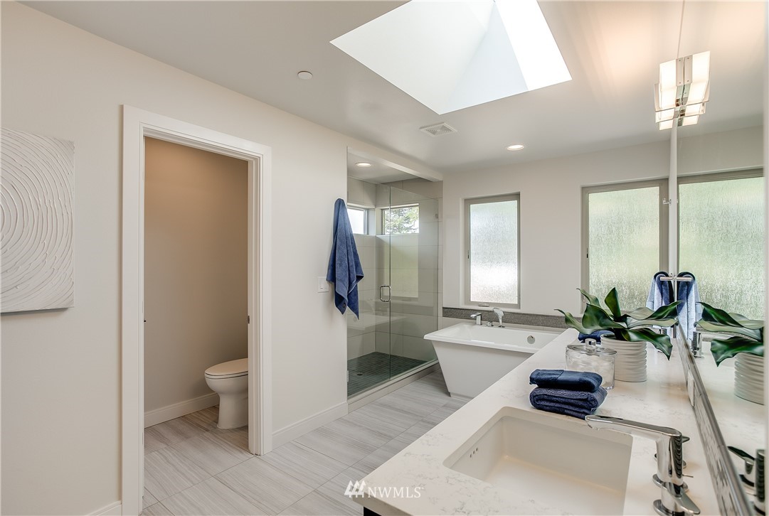 1808 Northeast 13th Street Renton, WA 98056 - Photo 20 of 25
