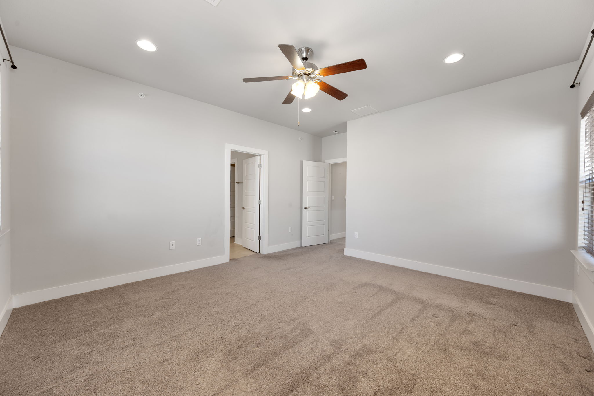 13800 Lyndhurst Street, Unit 326 Austin, TX 78717 - Photo 21 of 39 a view of an empty room