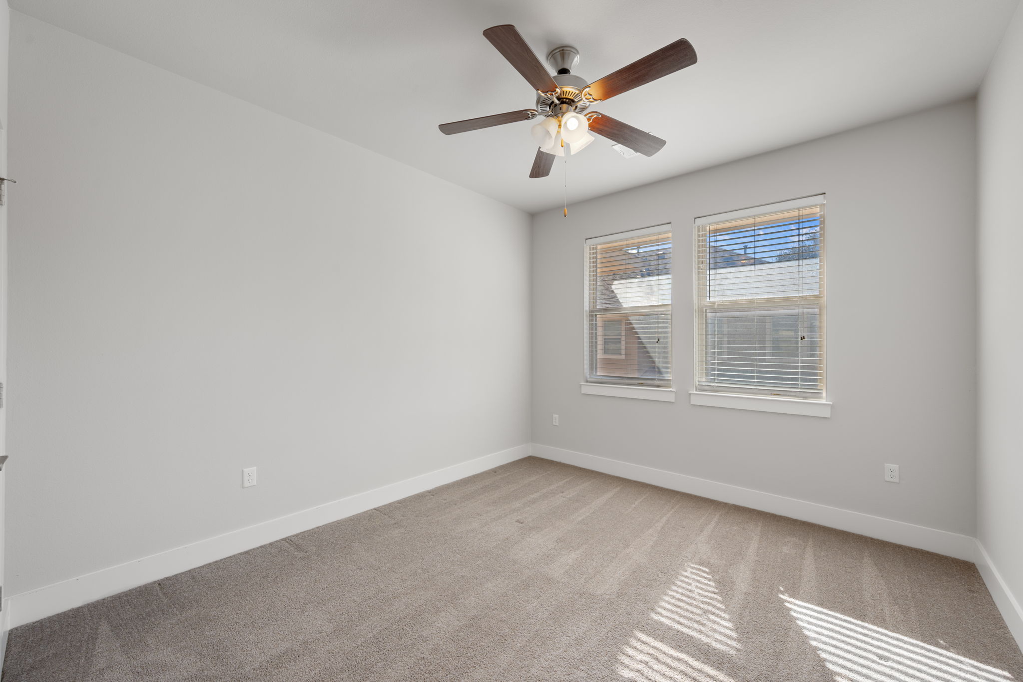 13800 Lyndhurst Street, Unit 326 Austin, TX 78717 - Photo 26 of 39 an empty room with a window