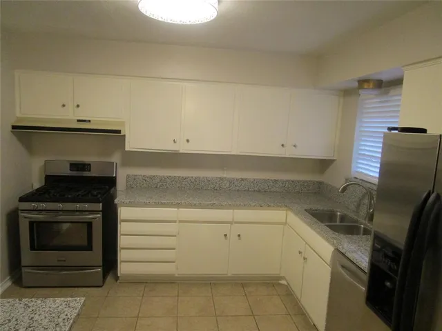 $2,550 | 7128 Clemson Drive, Dallas, TX 75214