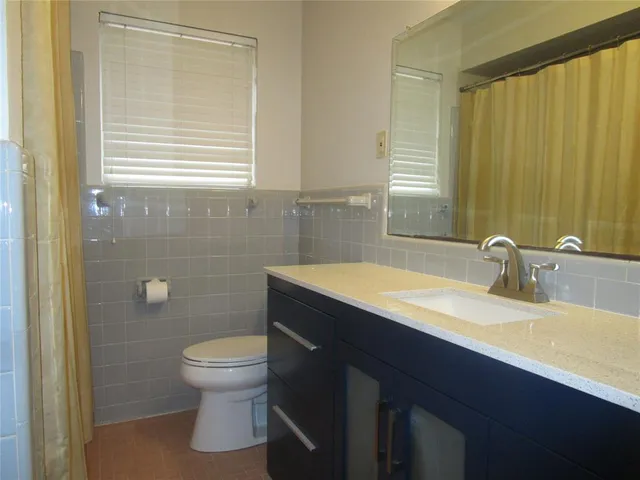 $2,550 | 7128 Clemson Drive, Dallas, TX 75214