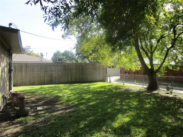 $2,550 | 7128 Clemson Drive, Dallas, TX 75214