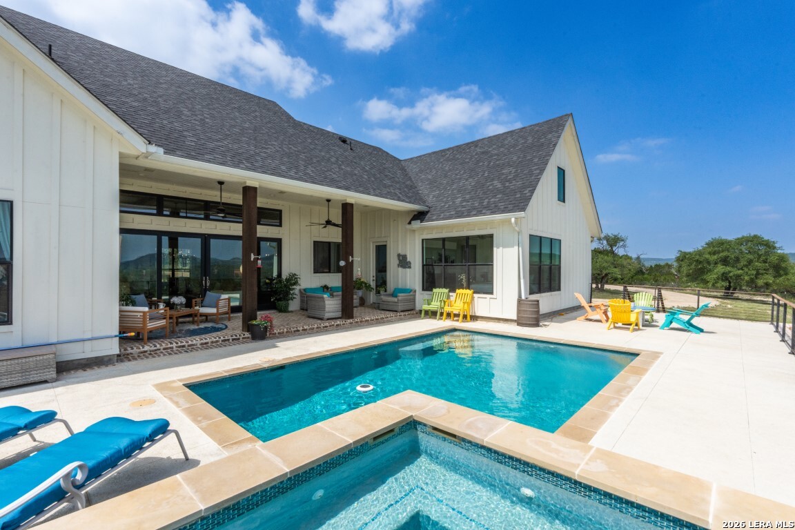 250 Johnson Road Bandera, TX 78010 - Photo 23 of 50