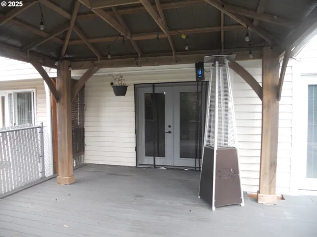 a view of a car garage