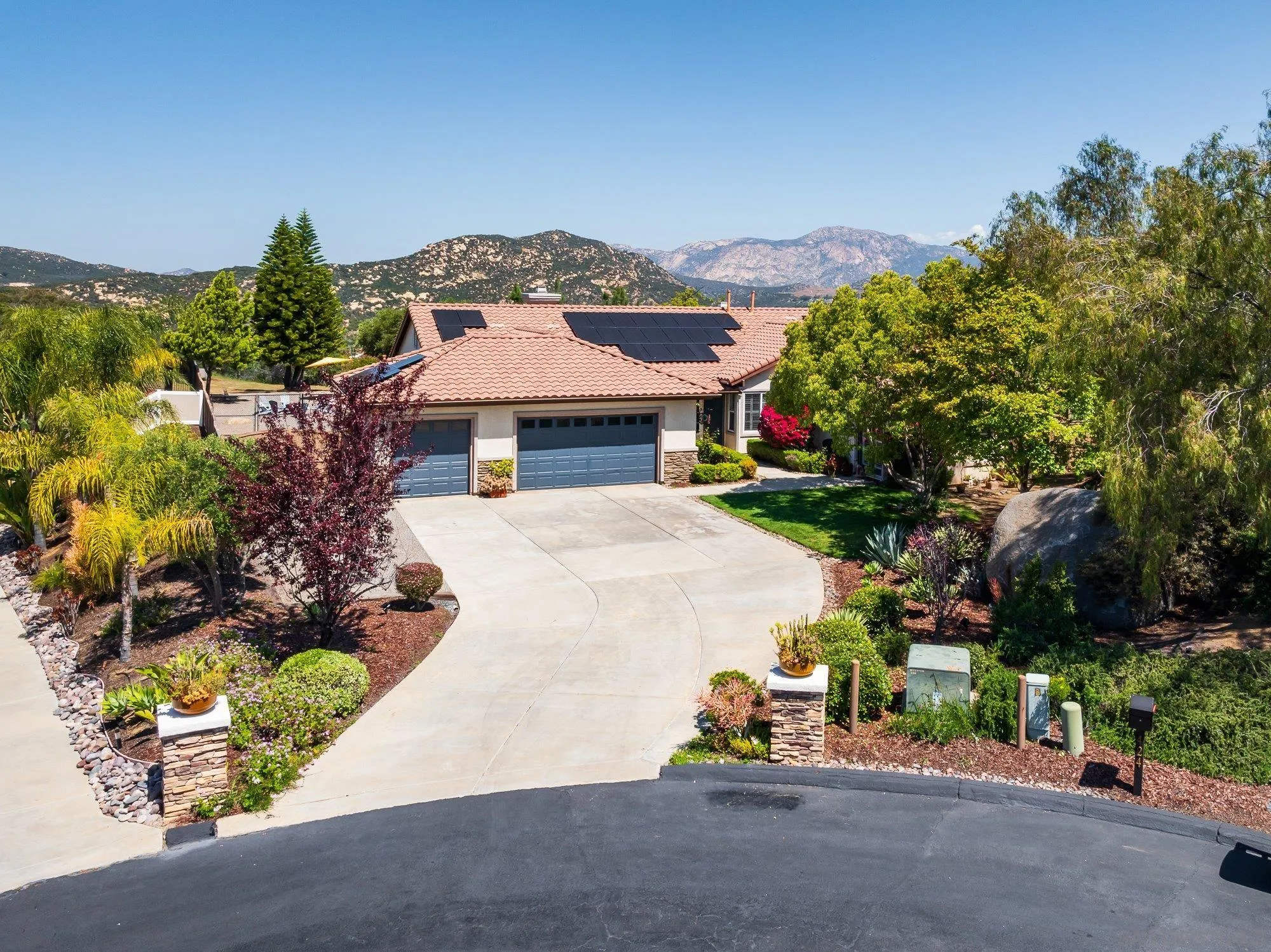 424 Sky Mesa Road Alpine, CA 91901 - Photo 4 of 75