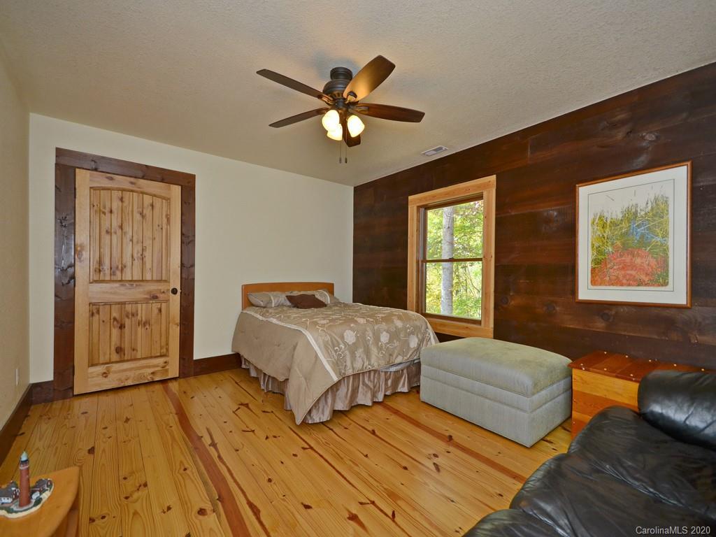 281 Grouse Road Clyde, NC 28721 - Photo 18 of 43