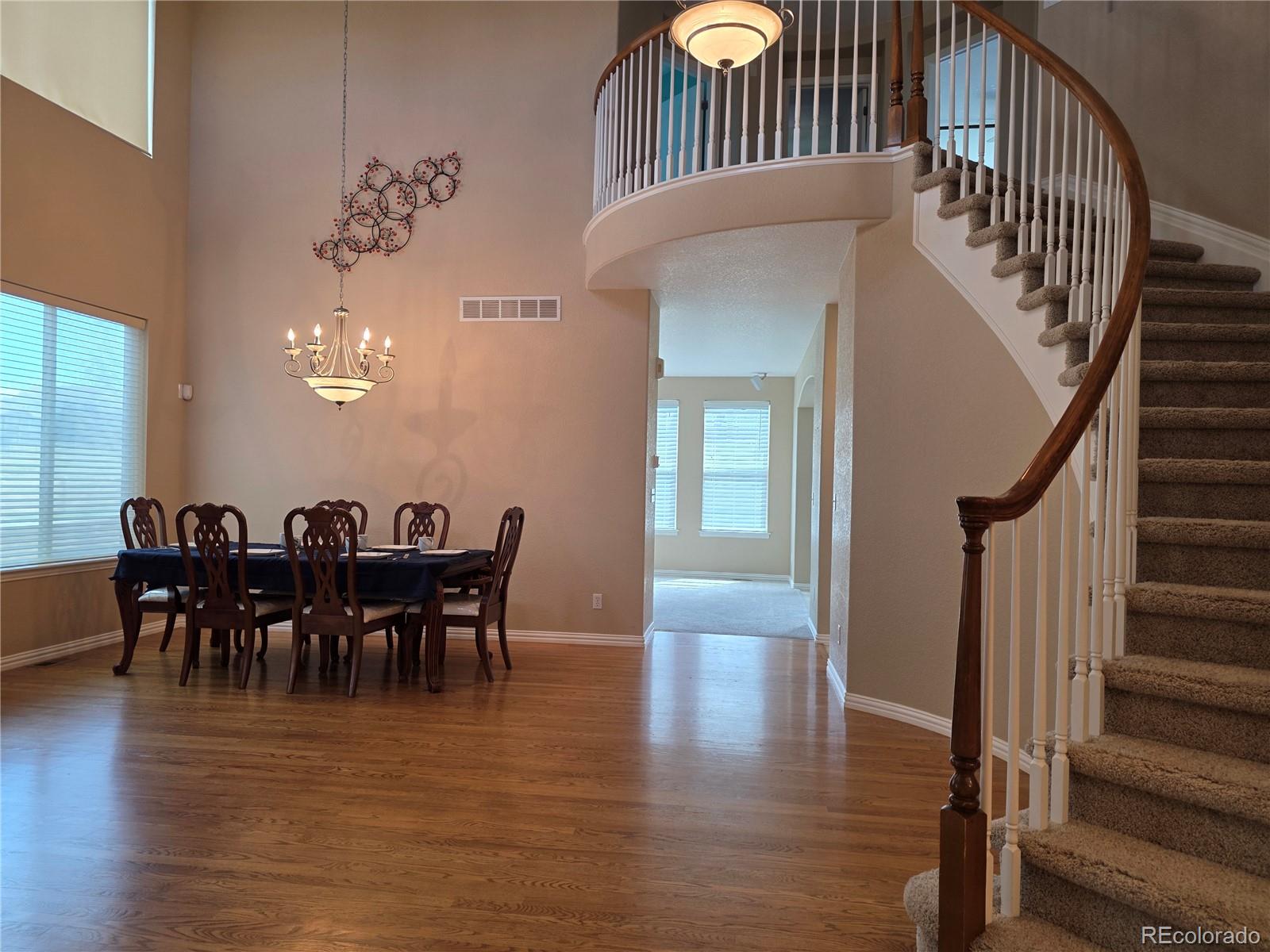 3430 Chandon Way Highlands Ranch, CO 80126 - Photo 5 of 42 Gallery Image 5