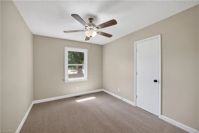 $1,349 | 235 Lakecrest Road, Eden, NC 27288