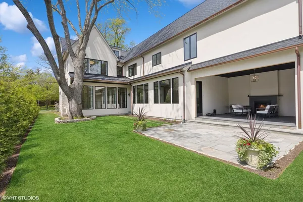 $5,000,000 | 215 North Washington Street, Hinsdale, IL 60521