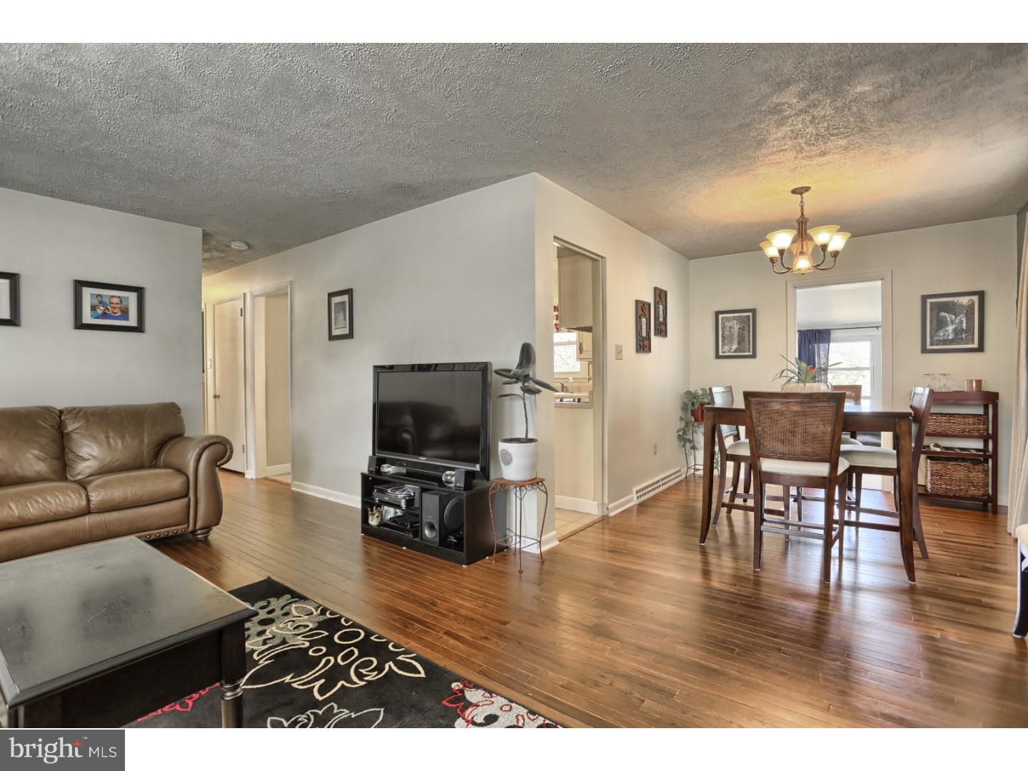3013 Curtis Road Reading, PA 19608 - Photo 5 of 25