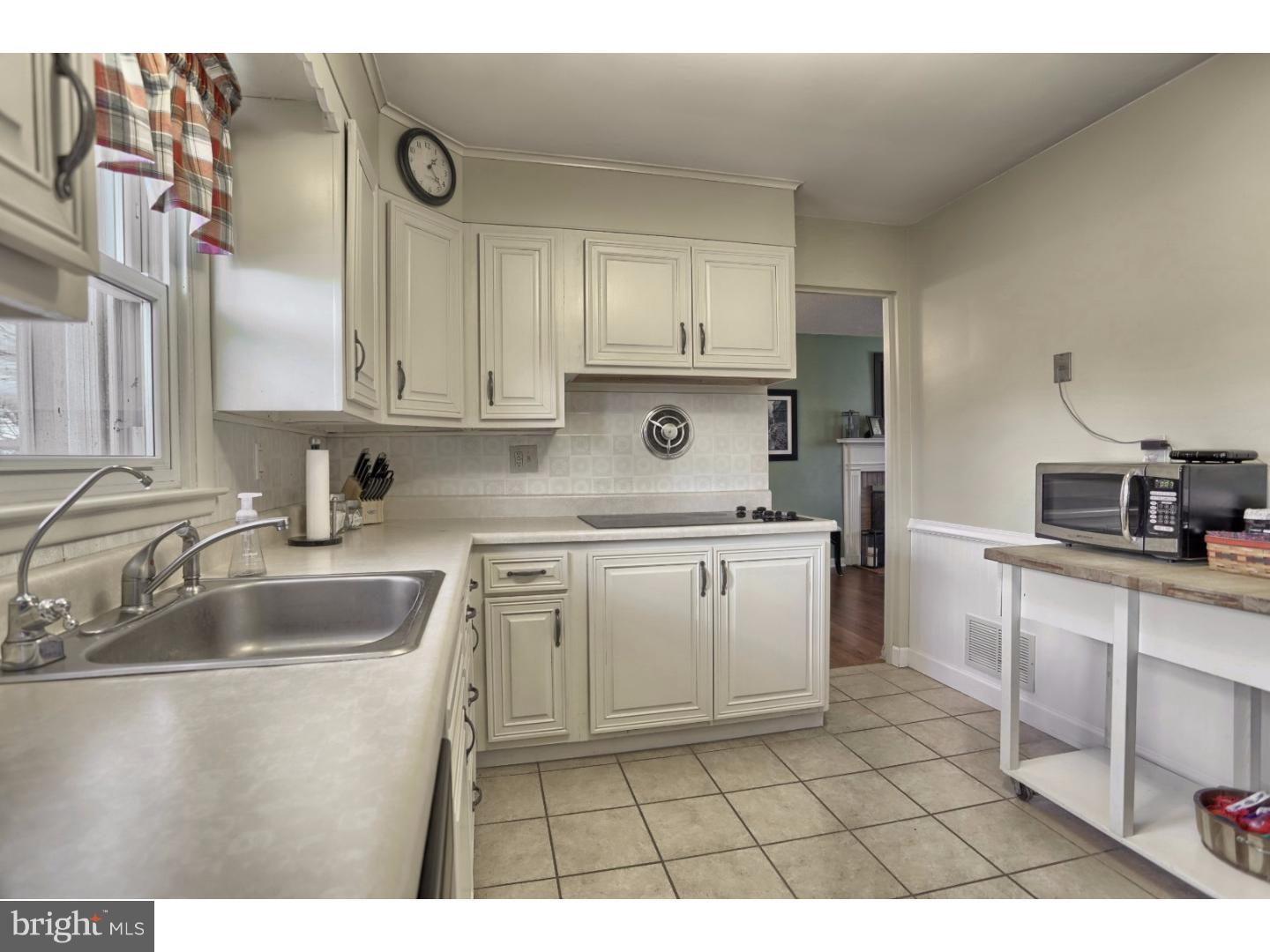 3013 Curtis Road Reading, PA 19608 - Photo 10 of 25