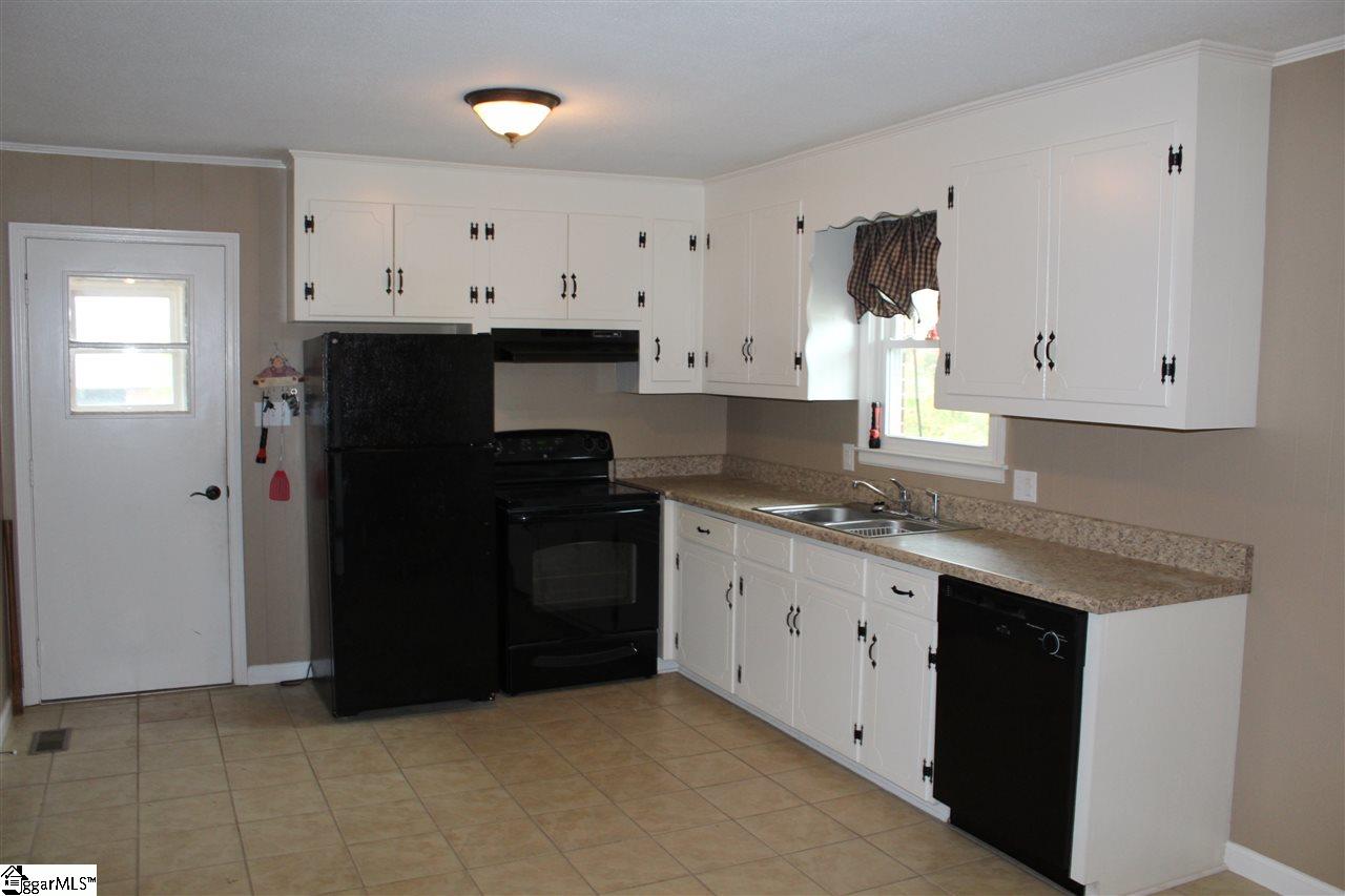 508 State Rd S-4-106 Iva, SC 29655 - Photo 4 of 11