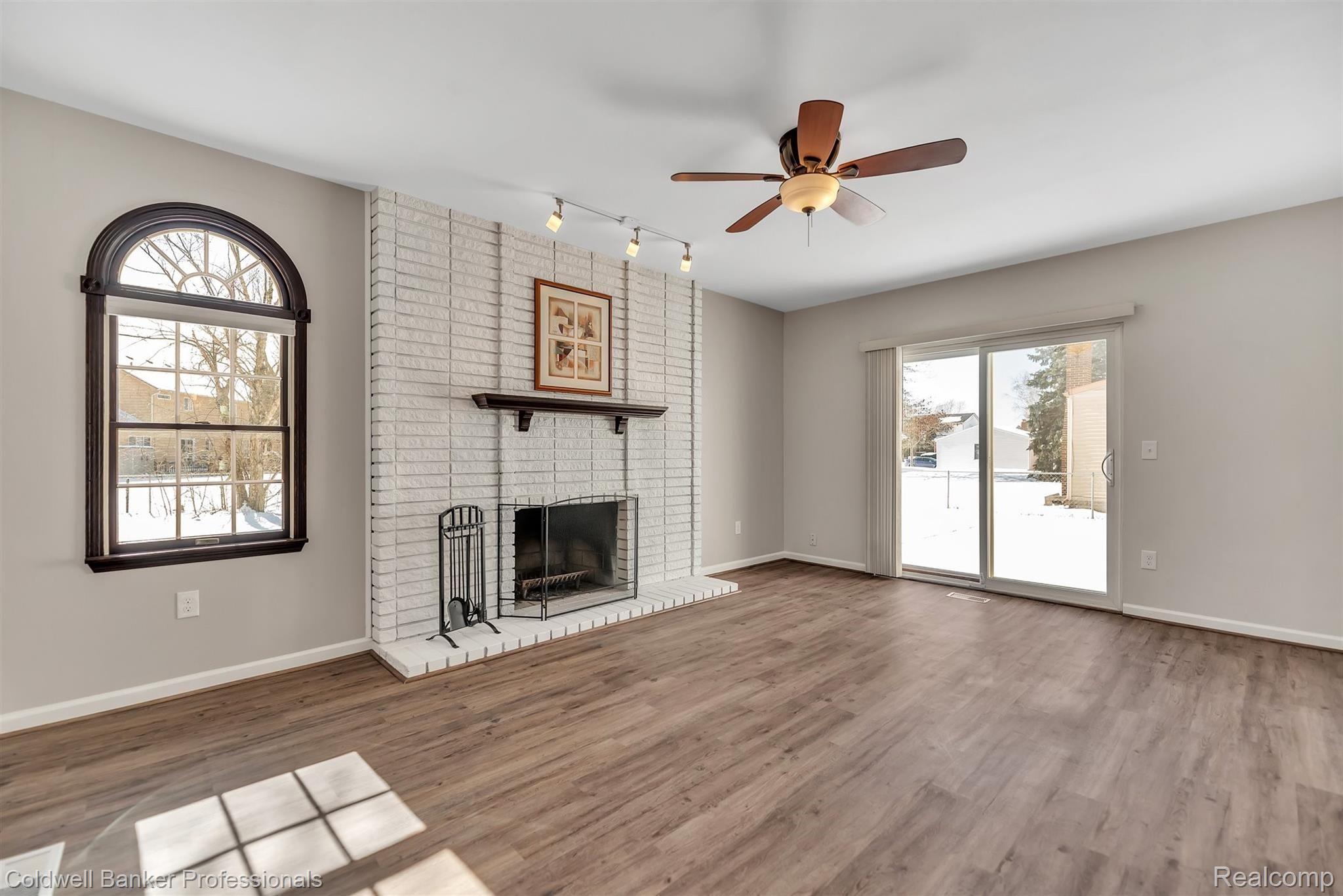 43817 Applewood Road Canton, MI 48188 - Photo 16 of 35 Beautiful Fireplace and Tons of Natural Light!