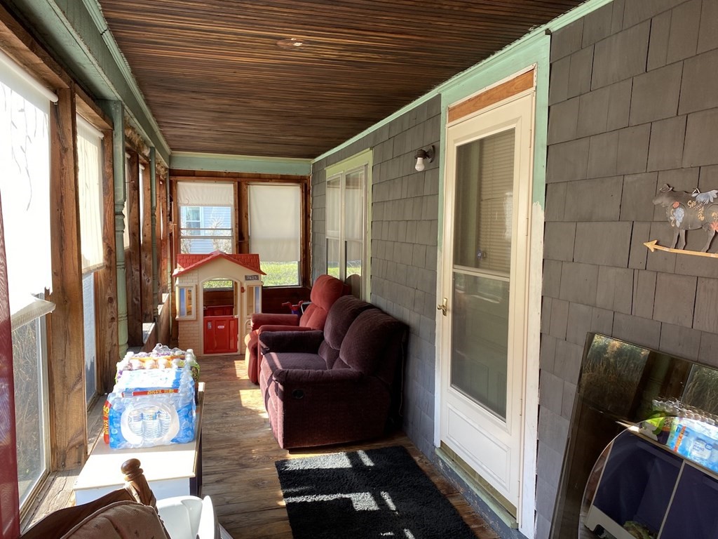 1107 Huntington Road Russell, MA 01071 - Photo 16 of 33