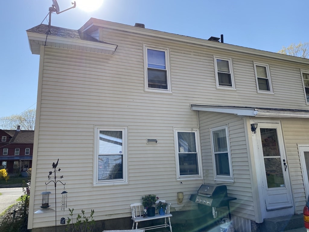 1107 Huntington Road Russell, MA 01071 - Photo 3 of 33