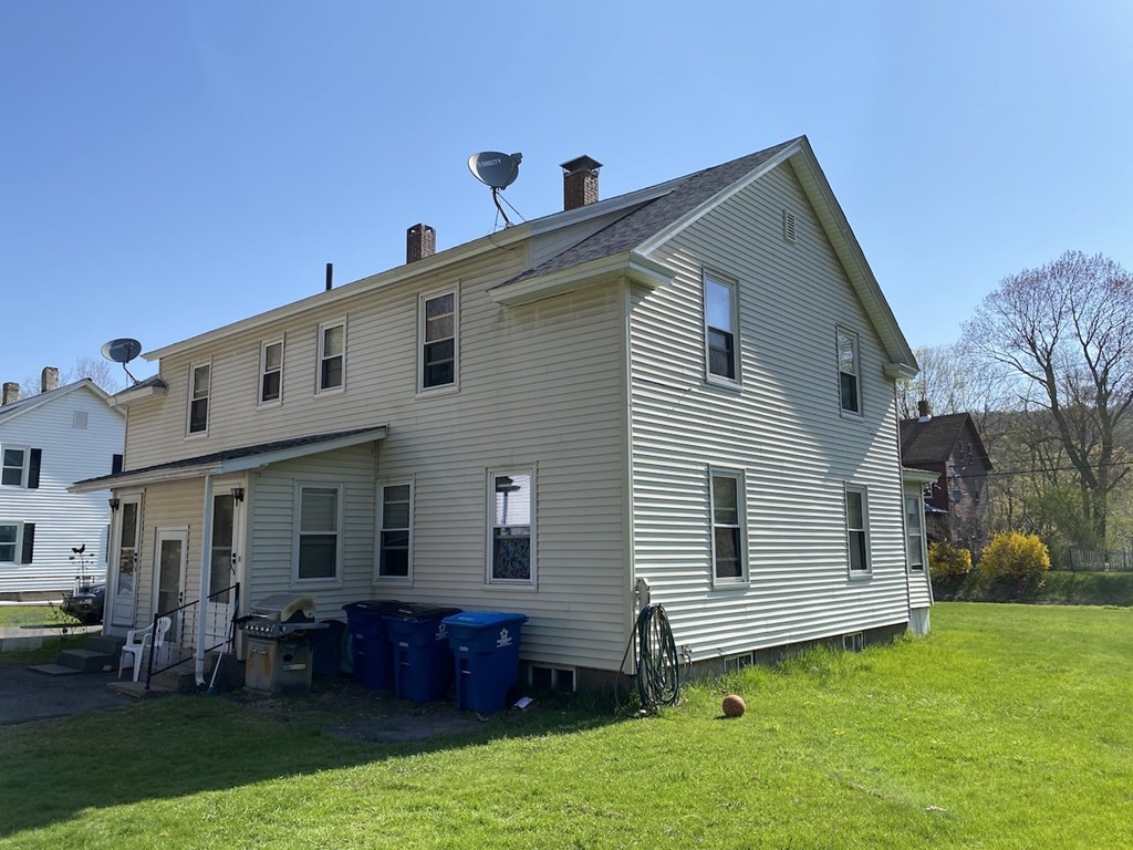 1107 Huntington Road Russell, MA 01071 - Photo 5 of 33