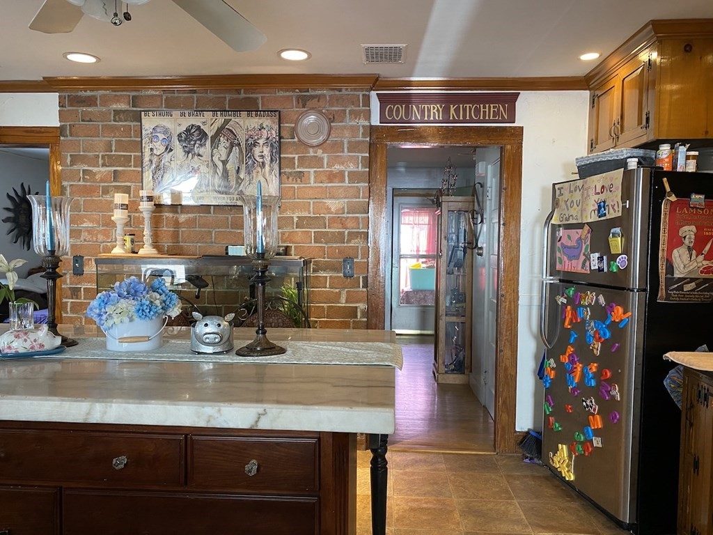 1107 Huntington Road Russell, MA 01071 - Photo 9 of 33