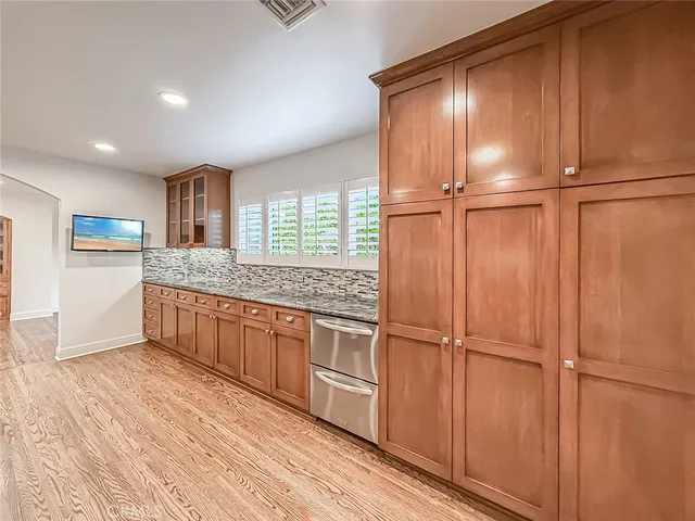 $13,995 | 15452 Varden Street, Sherman Oaks, CA 91403