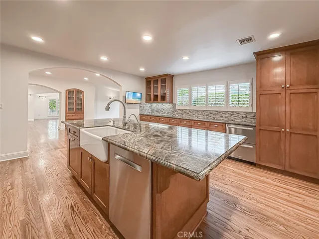 $13,995 | 15452 Varden Street, Sherman Oaks, CA 91403