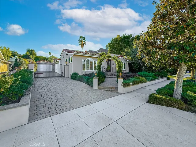 $13,995 | 15452 Varden Street, Sherman Oaks, CA 91403