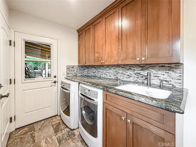 $13,995 | 15452 Varden Street, Sherman Oaks, CA 91403