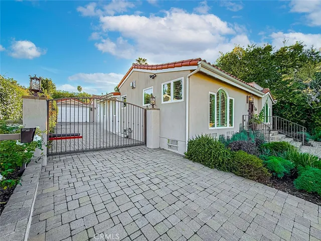 $13,995 | 15452 Varden Street, Sherman Oaks, CA 91403