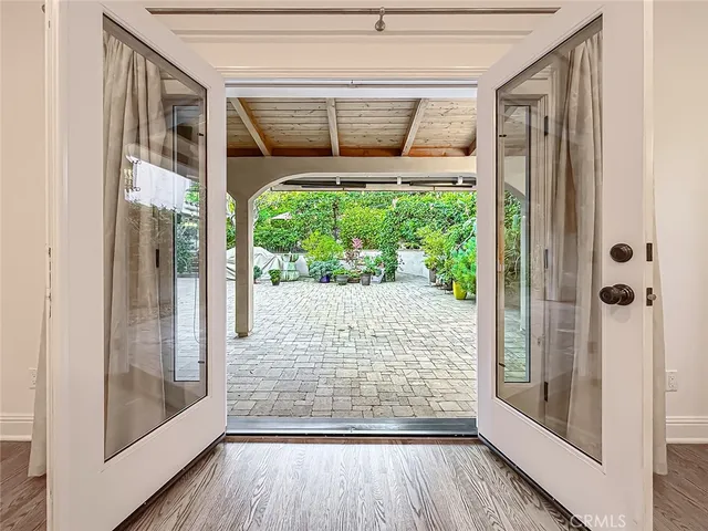 $13,995 | 15452 Varden Street, Sherman Oaks, CA 91403