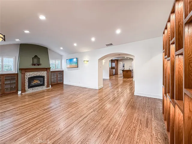 $13,995 | 15452 Varden Street, Sherman Oaks, CA 91403