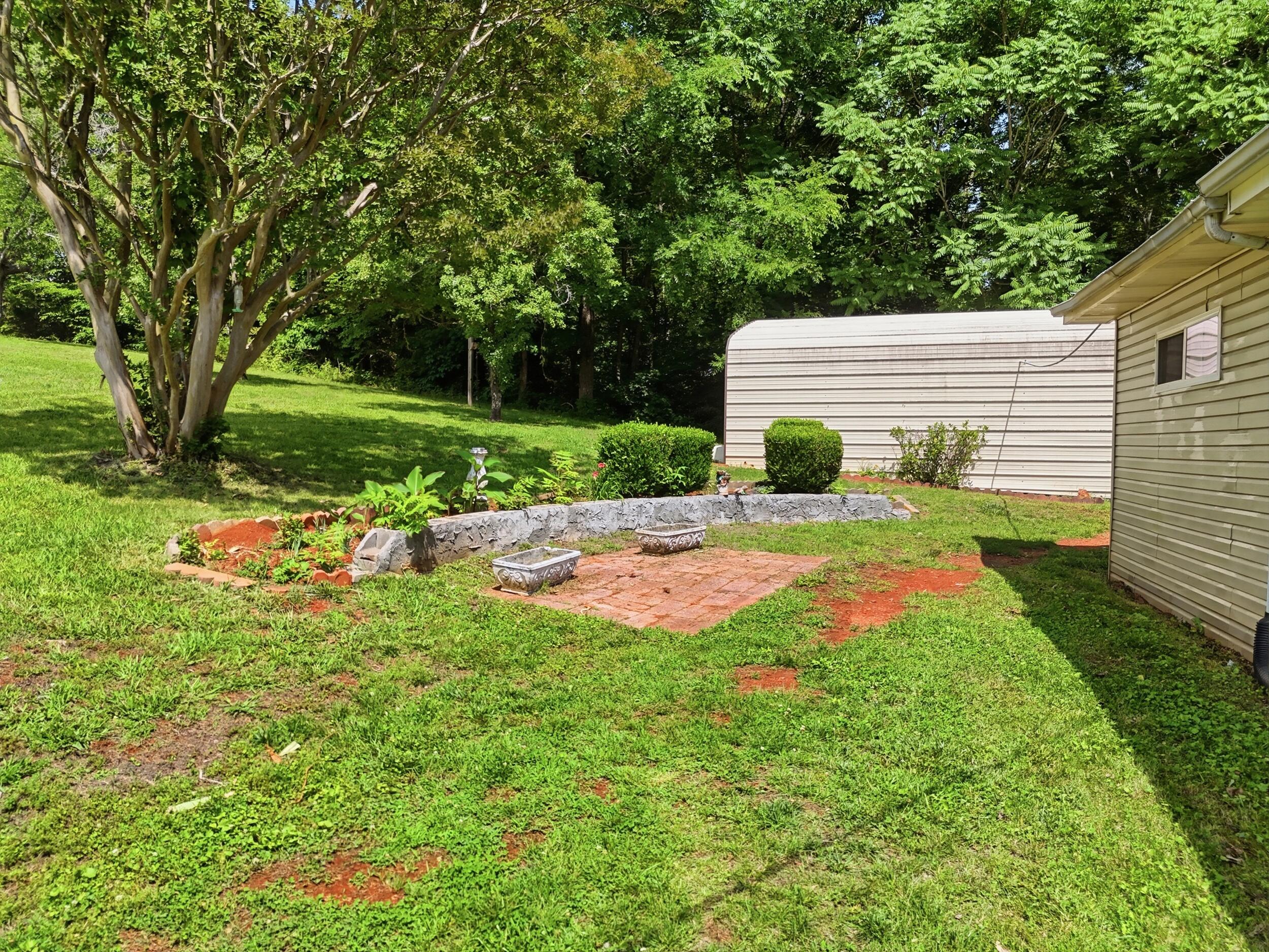 1000 Hill Crest Road Hixson, TN 37343 - Photo 27 of 31 Private Yard