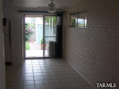 2715 South Lands End Road Tucson, AZ 85713 - Photo 3 of 10