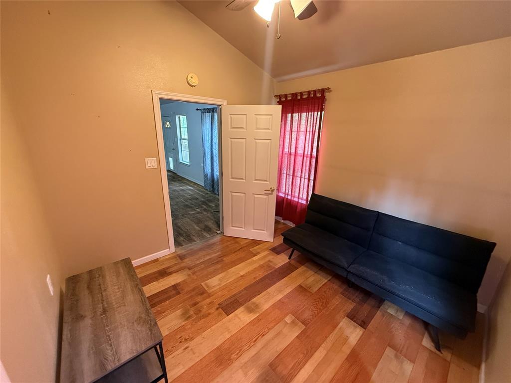 394 County Road Paris, TX 75460 - Photo 15 of 32