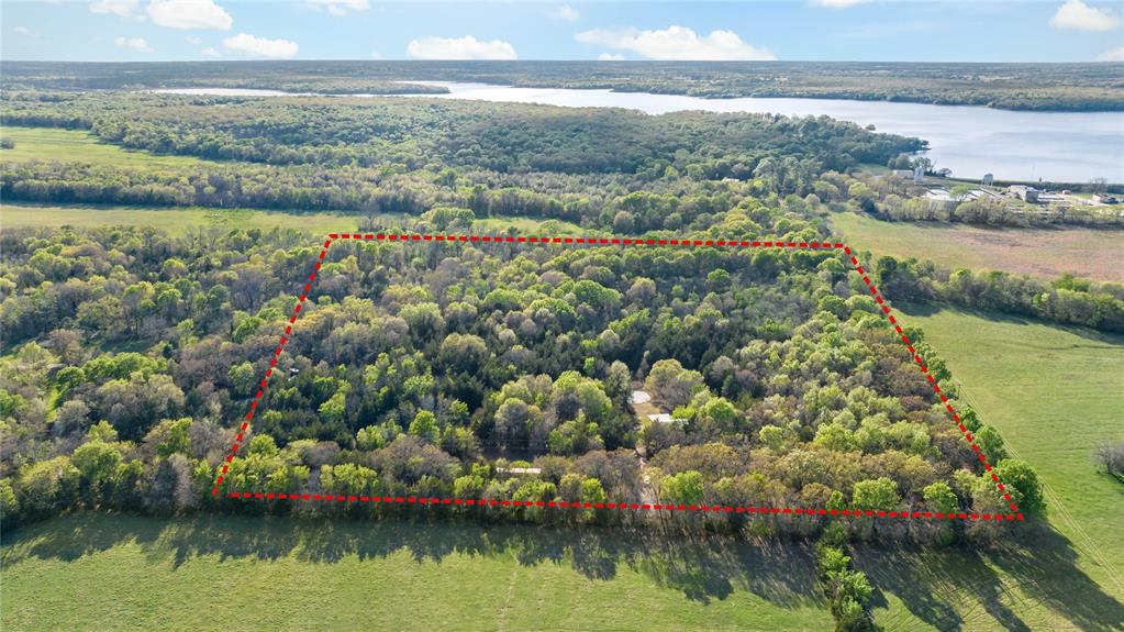 394 County Road Paris, TX 75460 - Photo 16 of 32