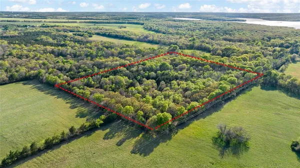 $299,500 | 394 County Road, Paris, TX 75460