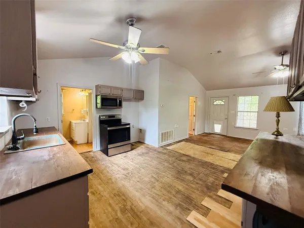 $299,500 | 394 County Road, Paris, TX 75460